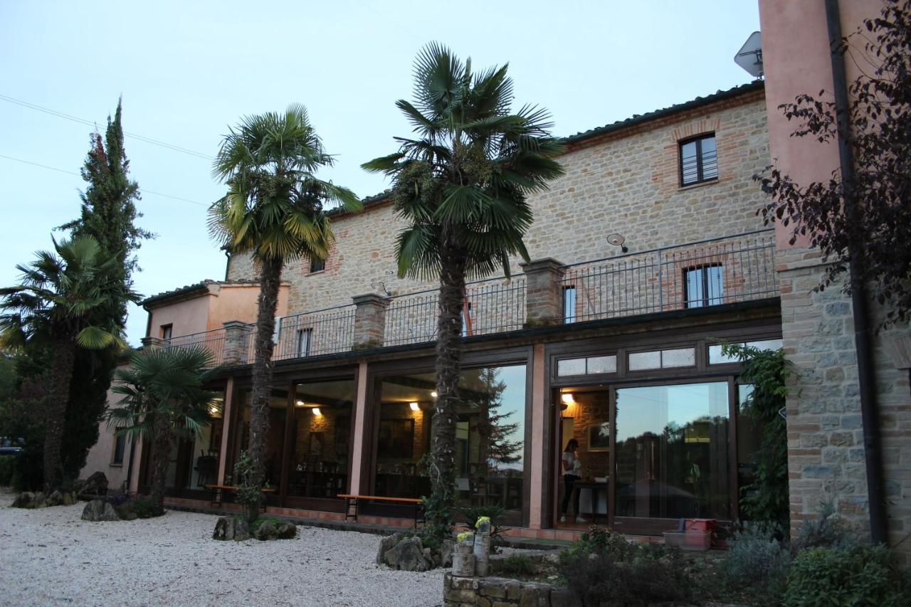 Agriturismo San Martino Acomodação com café da manhã Monte San Martino Exterior foto